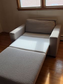 Walter E. Smithe "Revere" Twin-Size Chair and a Half pull out sleeper