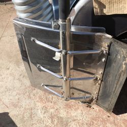 Semi Truck Stainless Peterbilt quarter Fender 