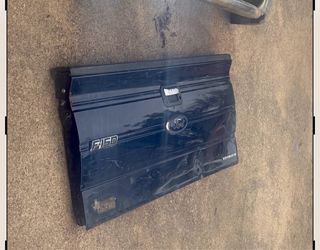 Ford F150 tailgate