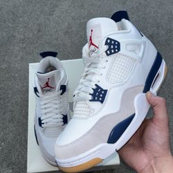 NIKE SB JORDAN 4 NAVY 