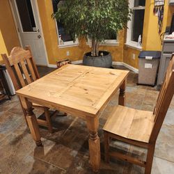 La Fuente Imports Pine Table And Chairs