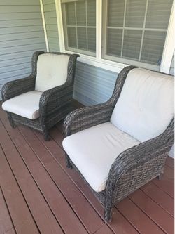 Chairs with cushion