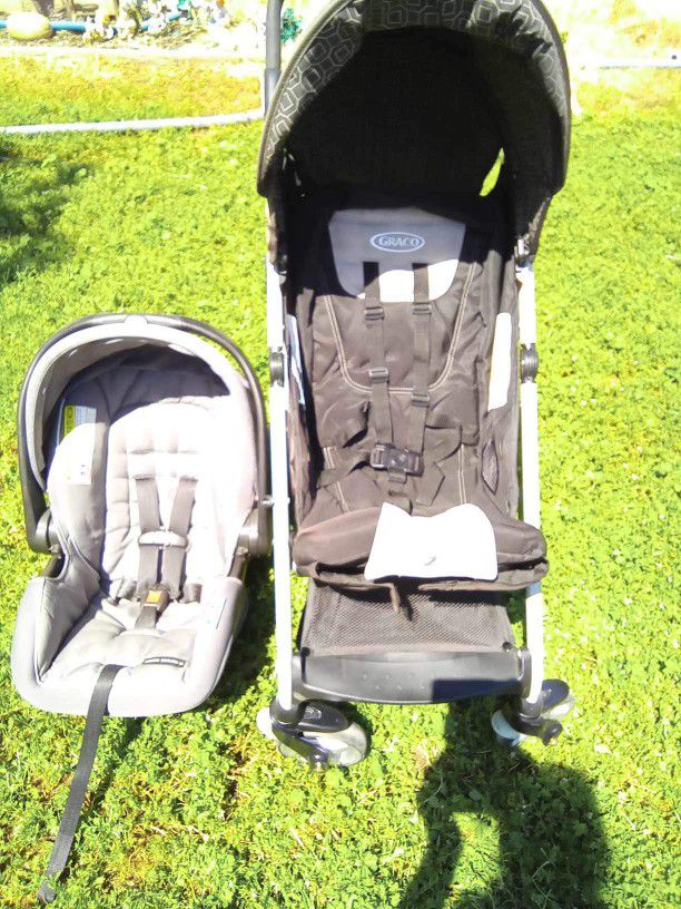 Graco Breeze Lite Weight Stroller Infant Car Seat With Base Combo Set