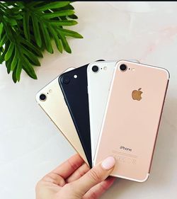 iPhone 7 𝚞𝚗𝚕𝚘𝚌𝚔𝚎𝚍 𝚠𝚒𝚝𝚑 𝚠𝚊𝚛𝚛𝚊𝚗𝚝𝚢