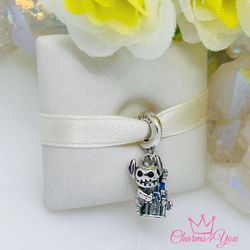 Adorable Charm 925 silver for Pandora moments bracelet.