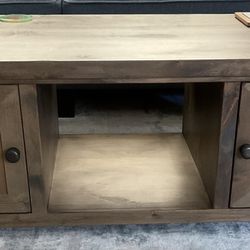 Wood Coffee Table (great Shape) 