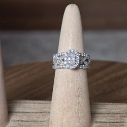 14k White Gold Engagement Set
