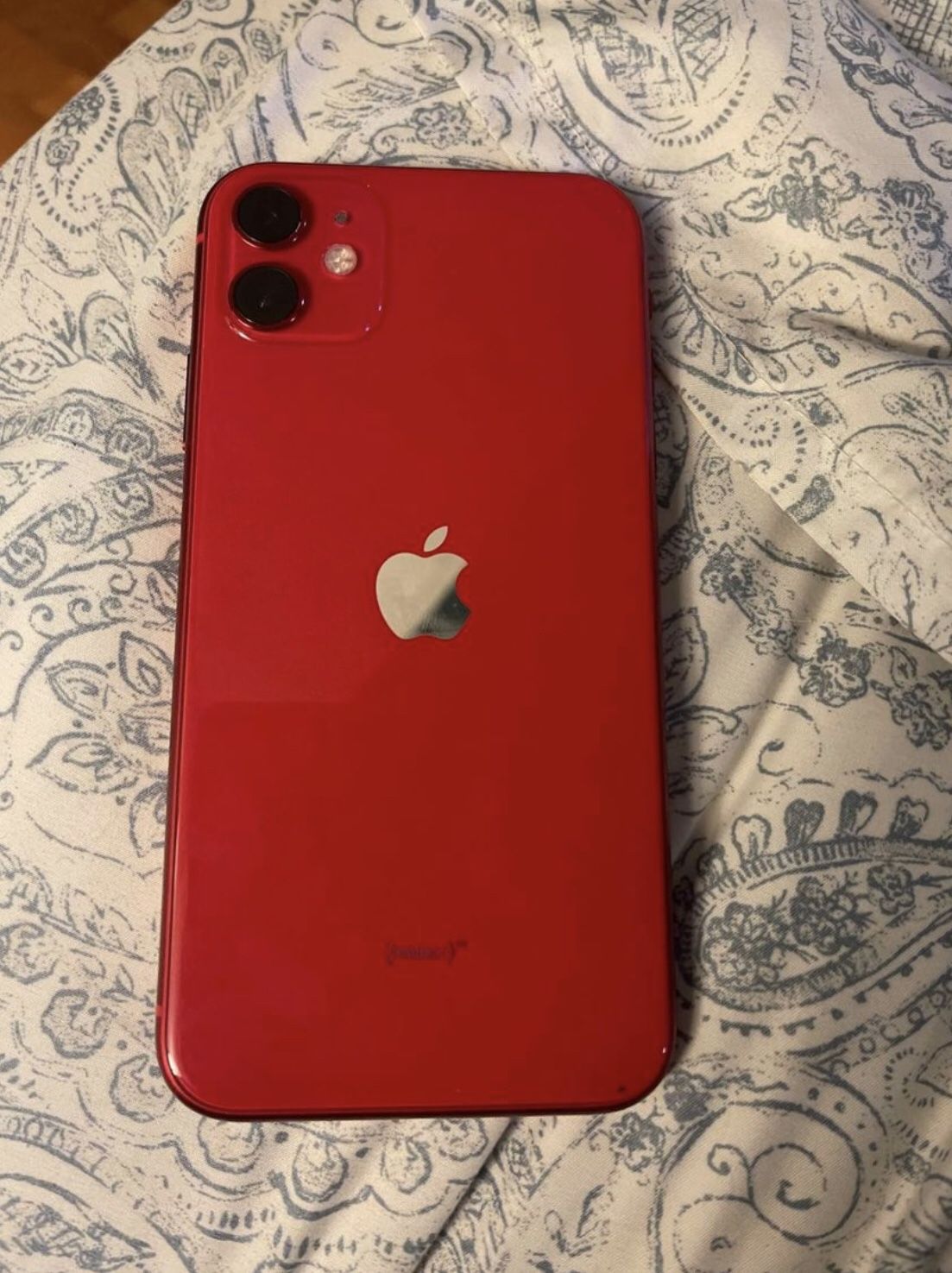 Red iPhone 11 128GB