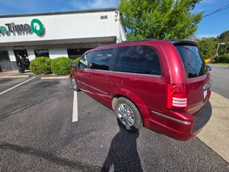 2010 Chrysler Town & Country