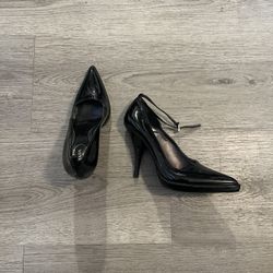 Vintage Prada Women’s Black Patent Leather Pointed Tor Ankle Strap Platform Pumps