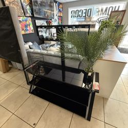 Tv Stand/ Entertainment Center 
