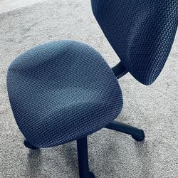 Computer Chair Value $110, Great Deal!