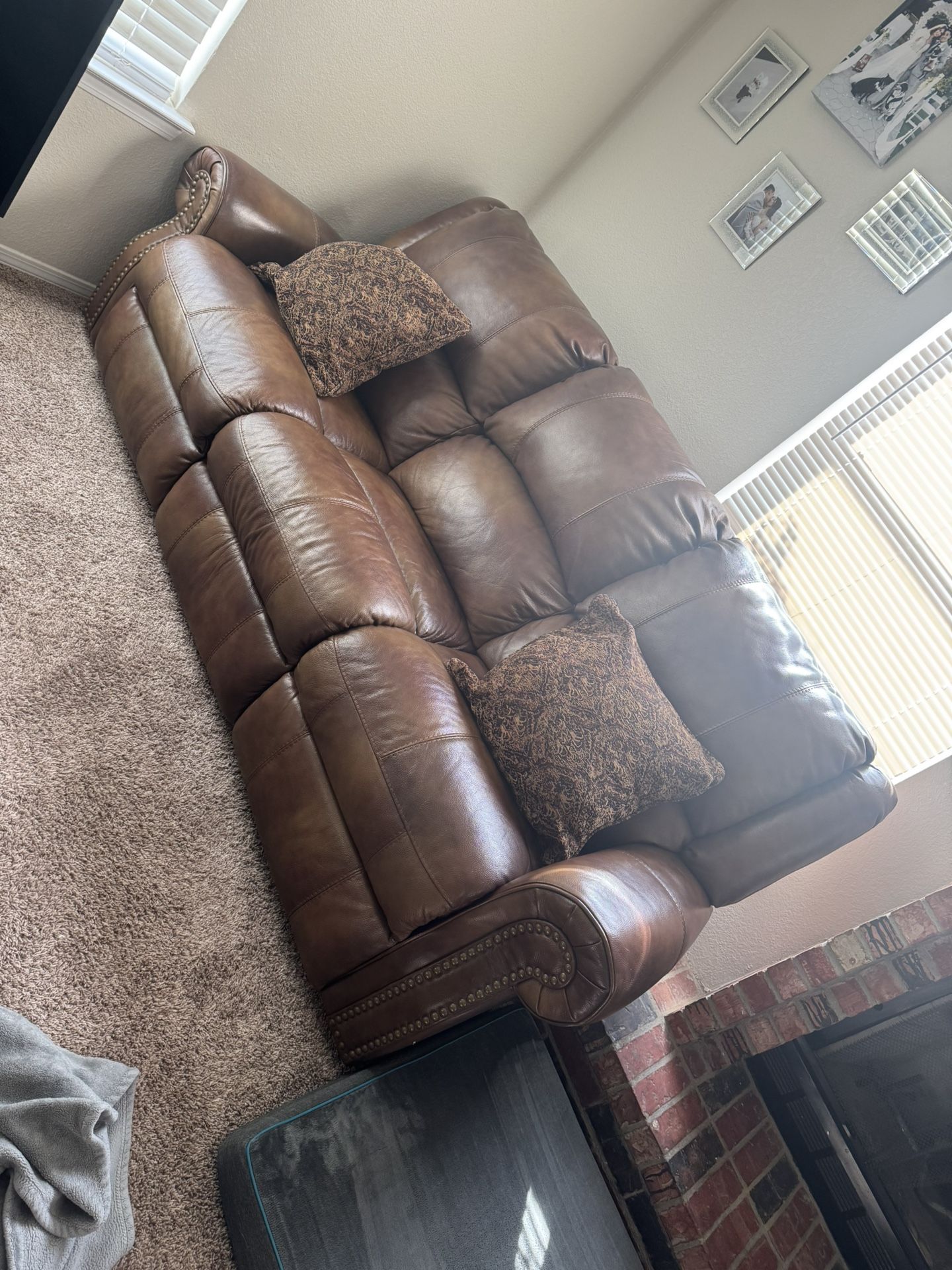 Leather Couches With Electric Recliner