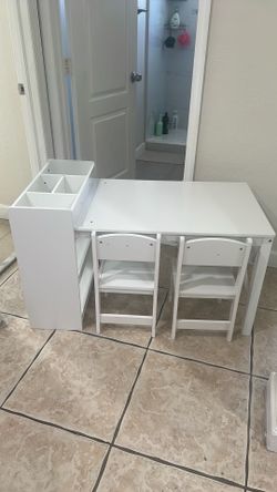 Kids table  with two chairs