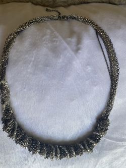 Silver Color Chain Twist Necklace