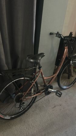 Specialized women’s bike