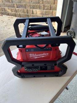 M18 18V Lithium-Ion Cordless 3600-Watt/1800-Watt Battery Powered Power Supply (Tool-Only)
