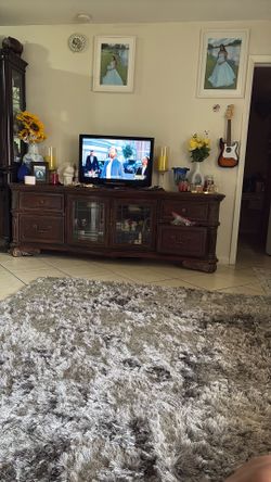 Tv stand