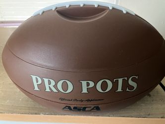 PRO POTS Football Slow Cooker 1.5 Quart