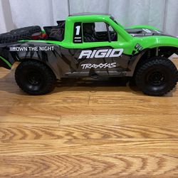 Traxxas UDR 