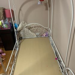 Twin Girl Bed