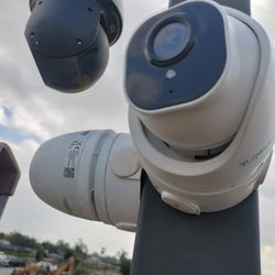 Security Cameras ⭐⭐⭐⭐⭐