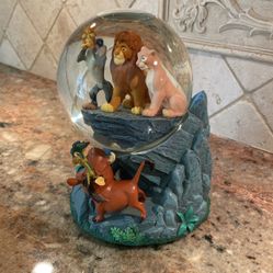 Disney Lion King ‘Circle of Life’ Musical Globe