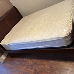 Bed Frame With Mattress 