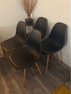 Set of 4 Black Eames Style Chairs