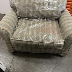 Love seat