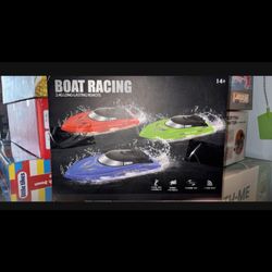 Racing boats 