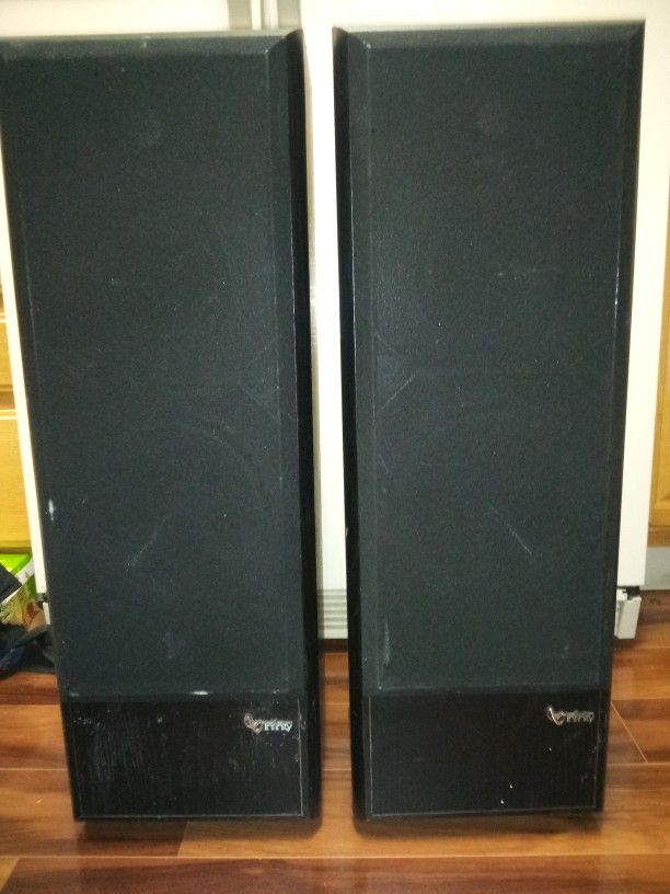 INFINITY REFERENCE FOUR TOWER SPEAKERS