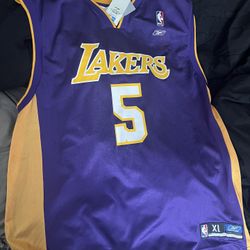 Lakers Jersey Not Free