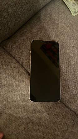 iPhone 13 read description !! OBO