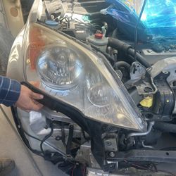 2008 Cr-v  CRV  Right Headlight. 75.00