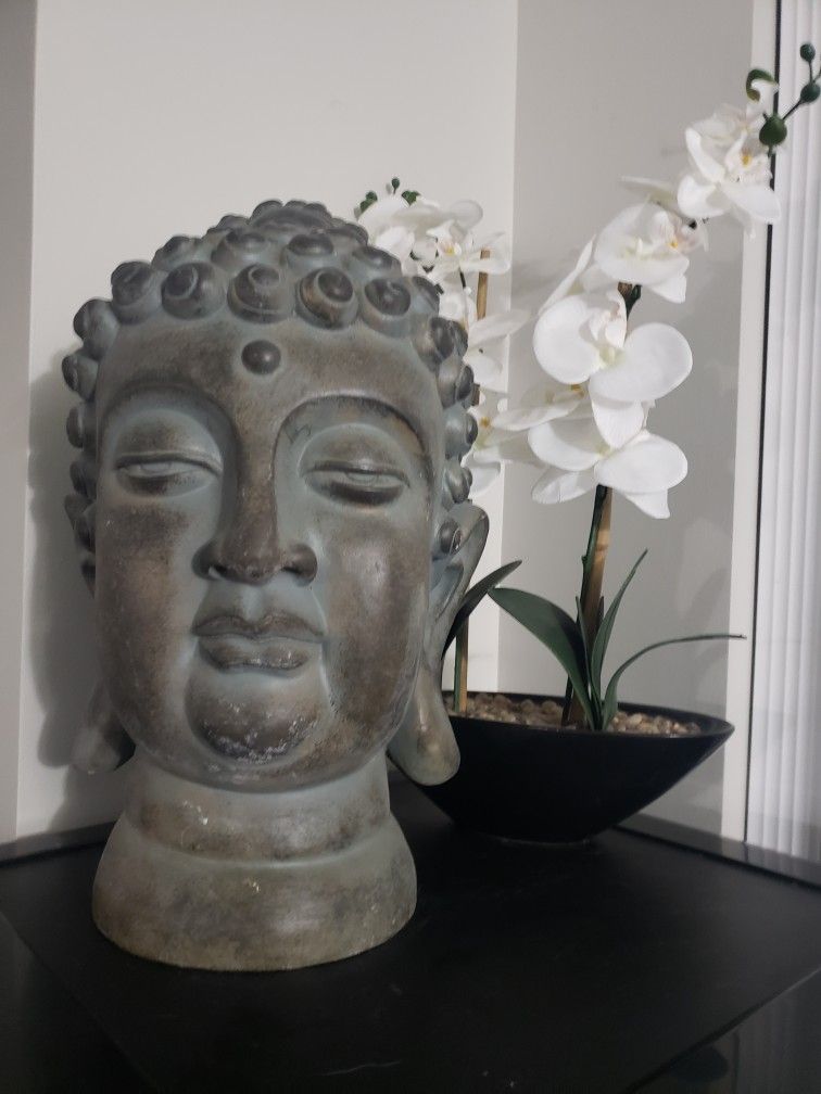 Large Buddah Head 
