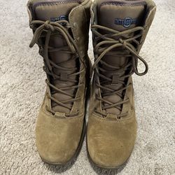 Men’s Size 7.5 Boots Never Worn 