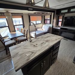 21 Luxurious Lacrosse Rv Travel Trailer 33pies 