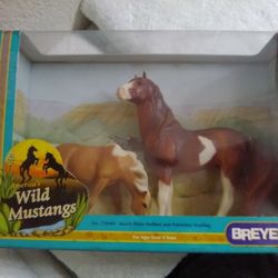 Breyer Horse Collectable Box Set