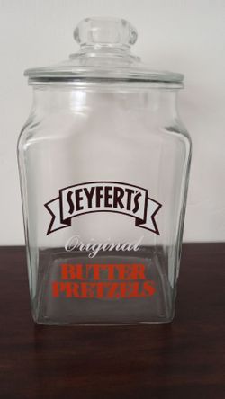 Vintage 1940's to 1950's Seyfert's Original Butter Pretzels Glass Jar