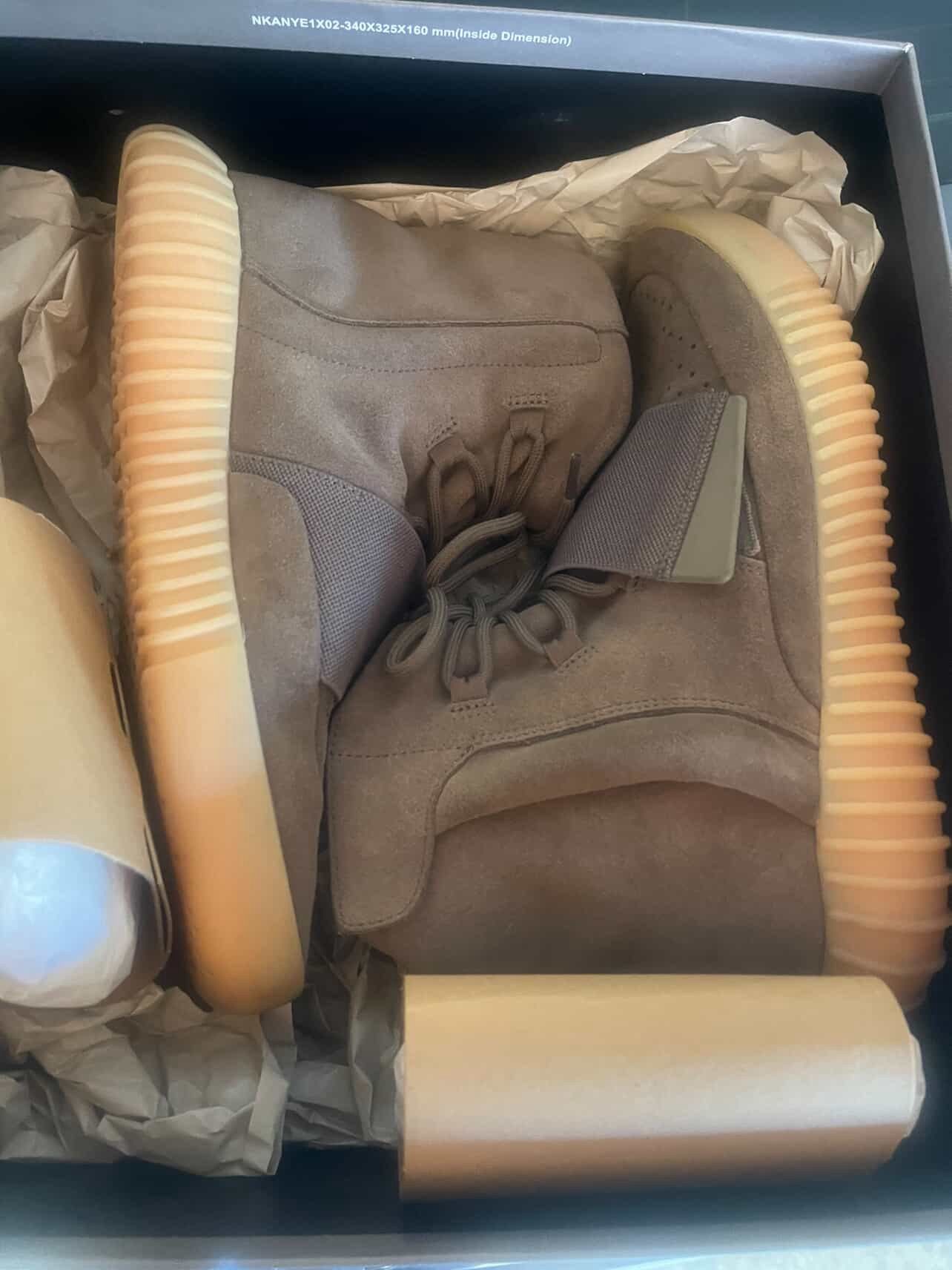 Adidas Yeezy Boost 750 Chocolate 