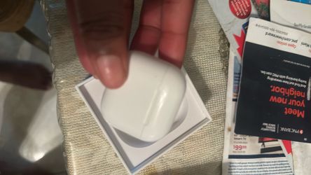 AirPods 4