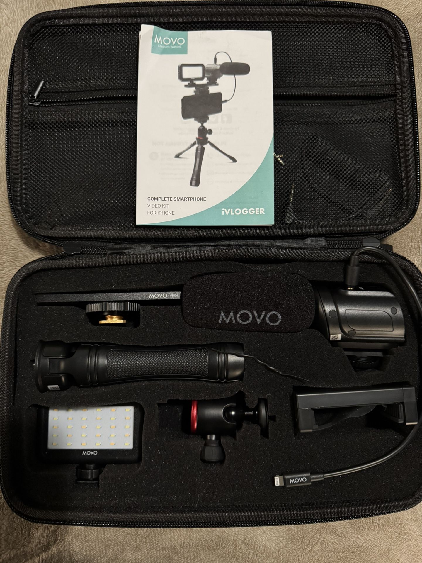 Movo IVlogger Kit For iPhone 14 & Below (Lightning Port)