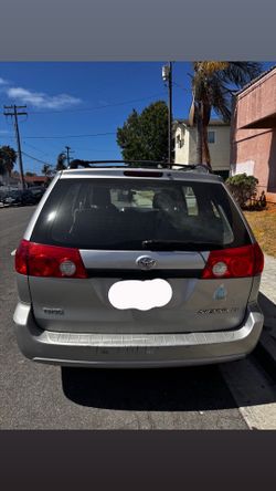 2010 Toyota Sienna