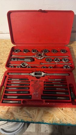 Snap on metric tap & die set