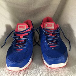 Nike Revolution 2 Blue & Pink Size 9 1/2 Women’s Athletic Shoes