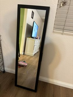 Mirror/ Jewelry Storage