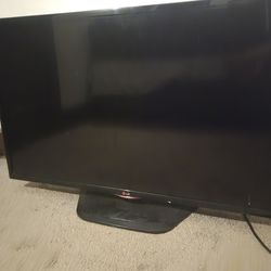 42" LG TV 