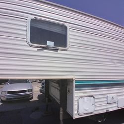 Emaculent Camper