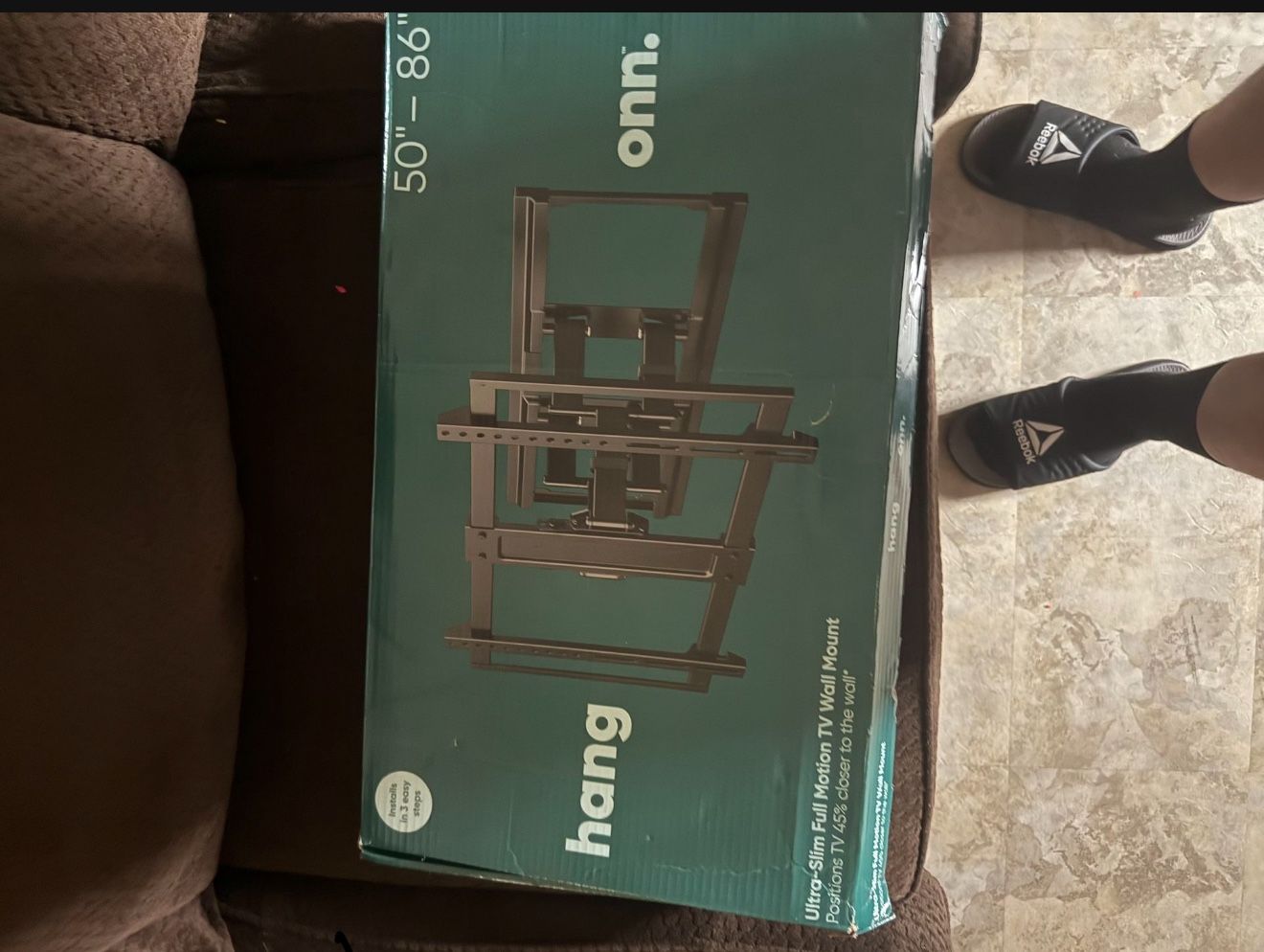 TV MOUNT